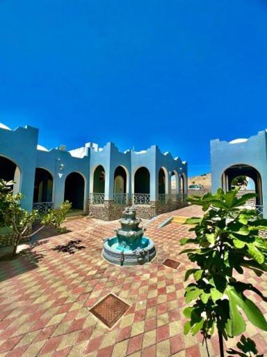 Shorfet Al Alamin Hotel Эль-Хамра Экстерьер фото